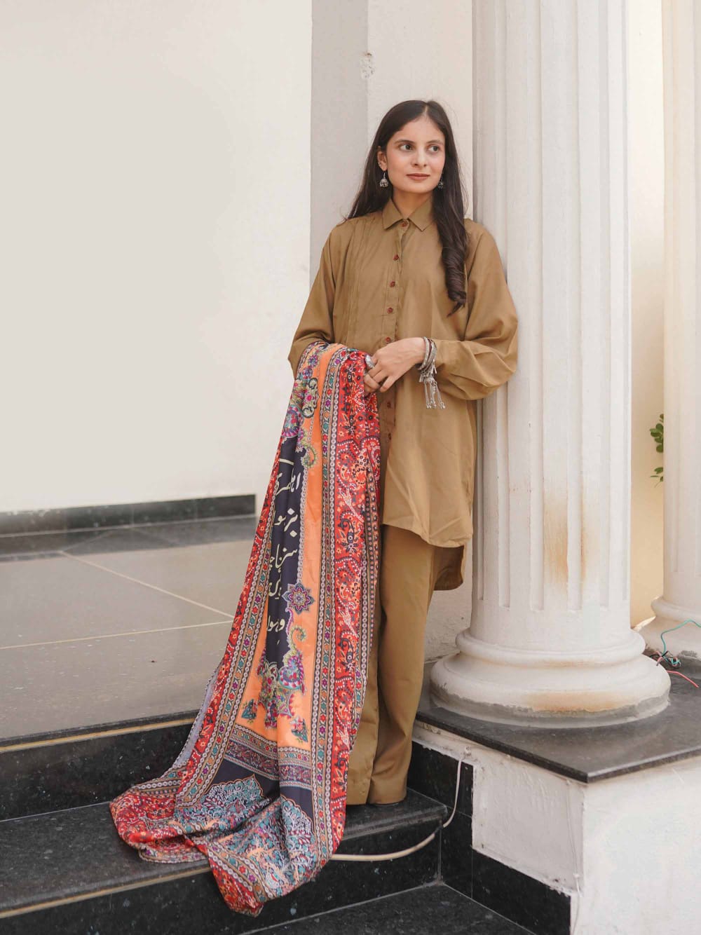 Saadgi odhni (Black