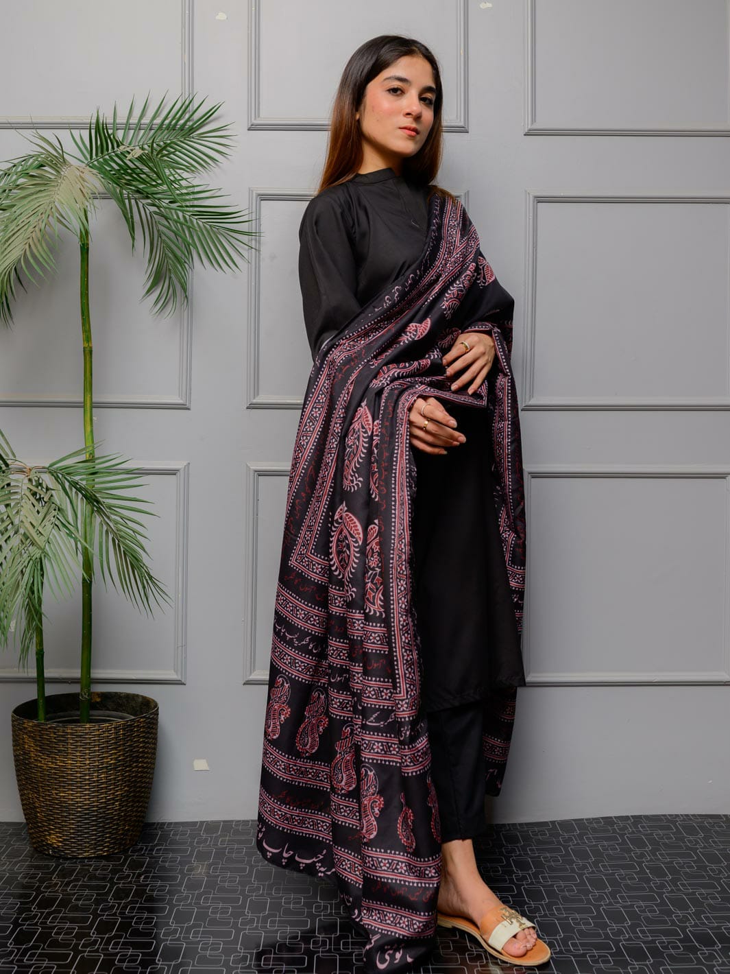 Ajrak batik odhni(rose n gold)
