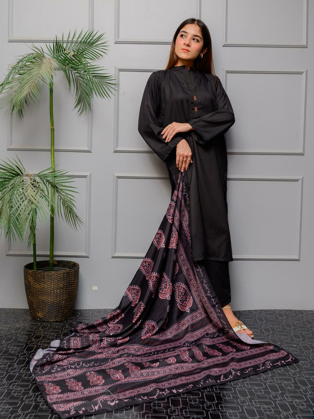 Ajrak batik odhni(rose n gold)