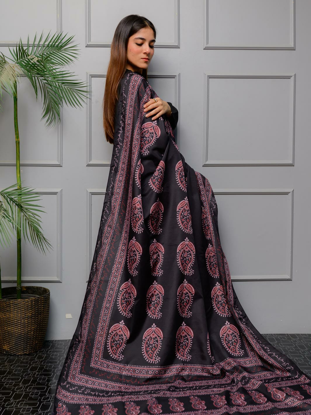 Ajrak batik odhni(rose n gold)