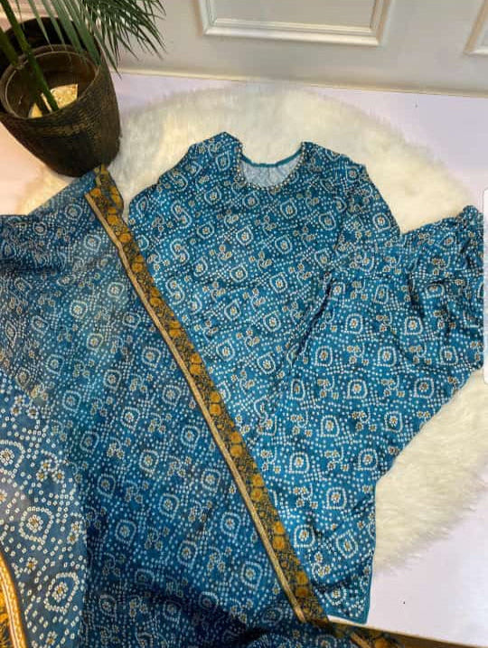 Silk stitched (Gulzaar)