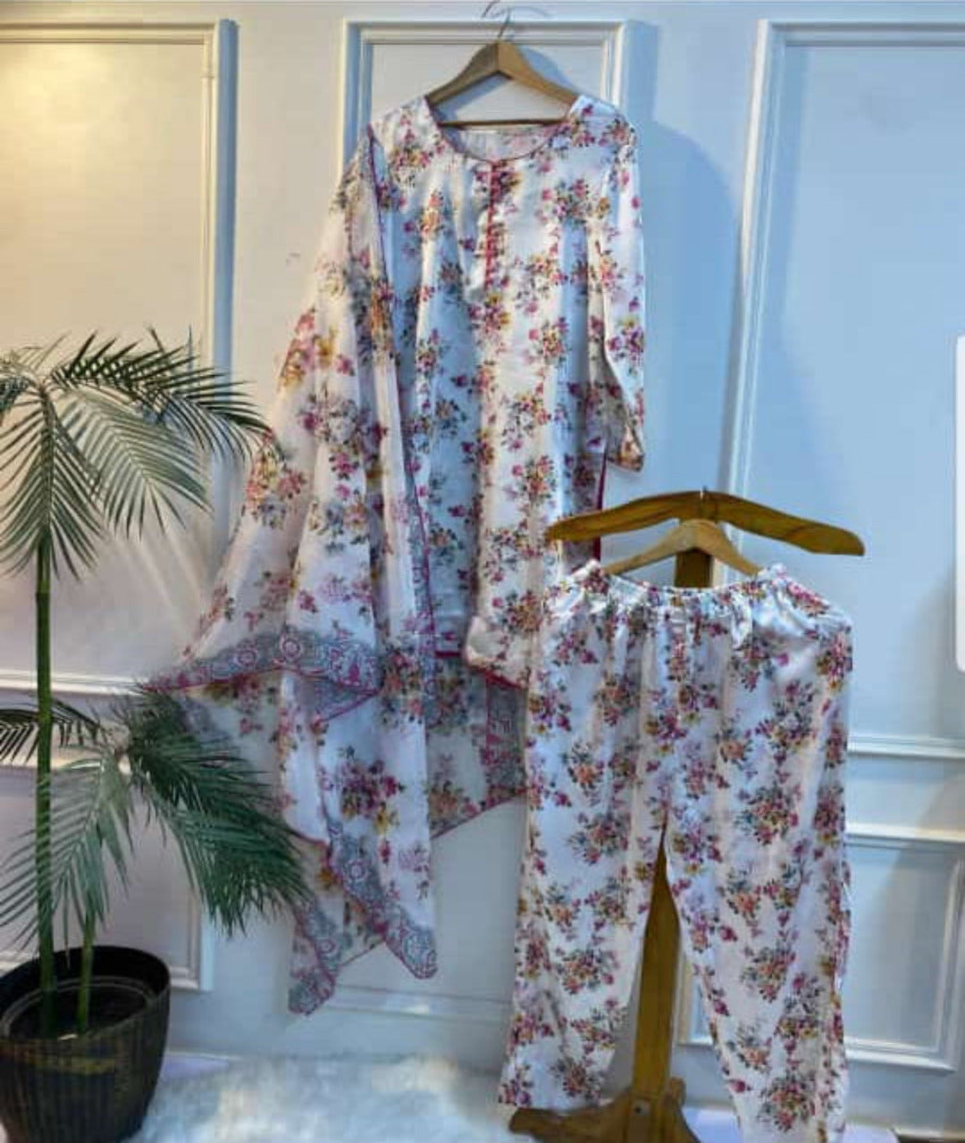Silk stitched (Floral)