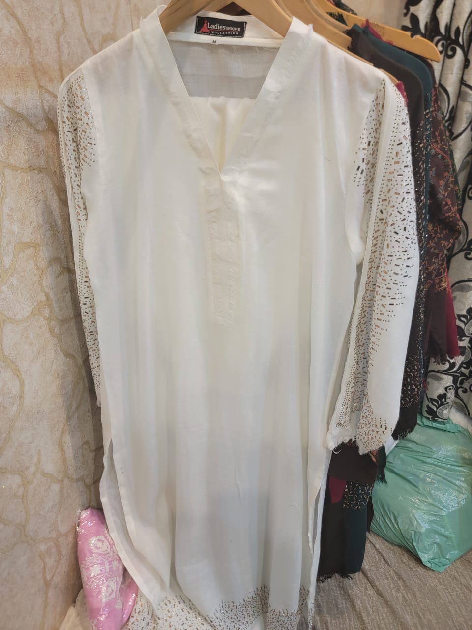Pashmina Saroski Co-ord Set (white)