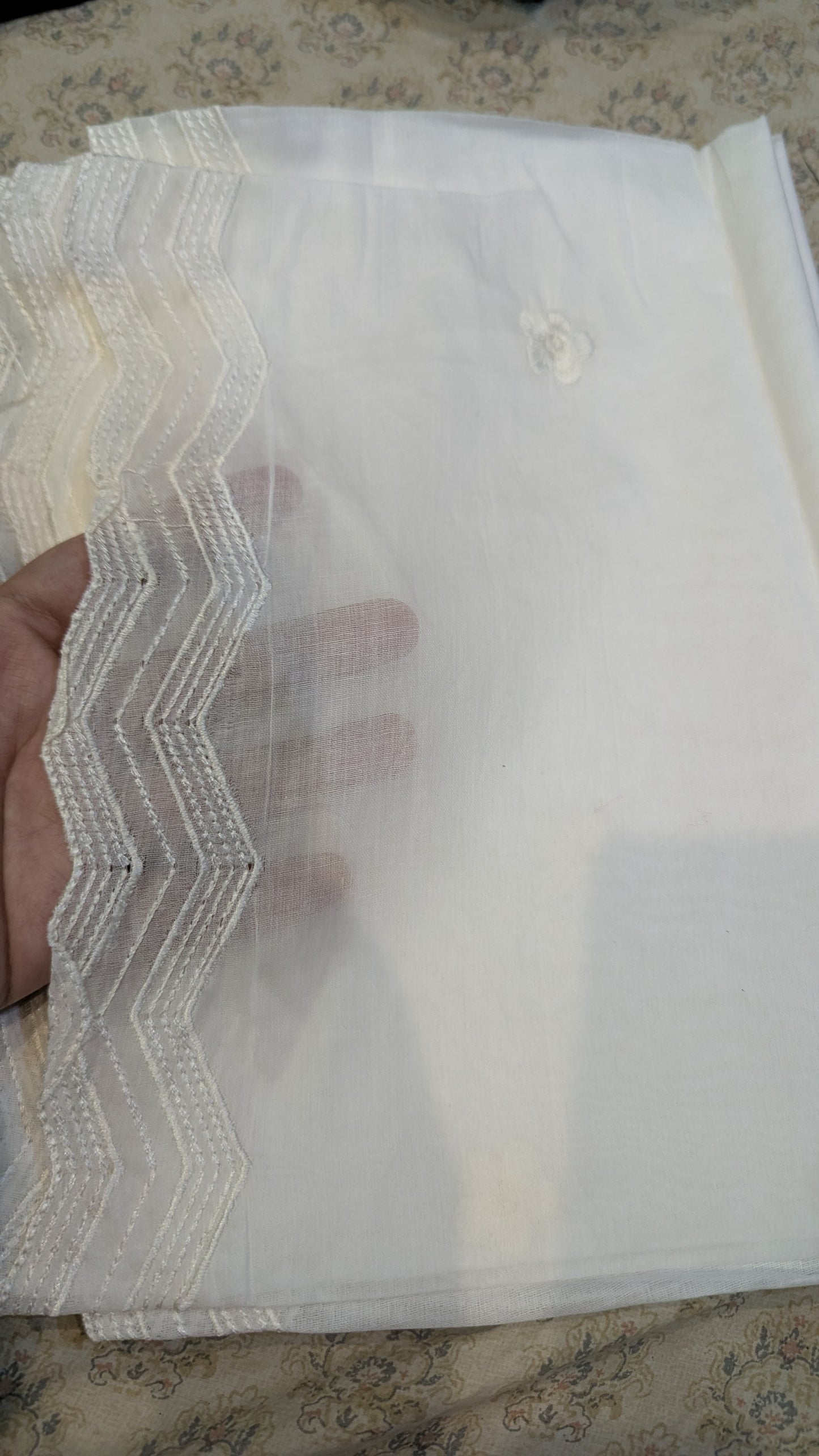 Voile lawn White On White