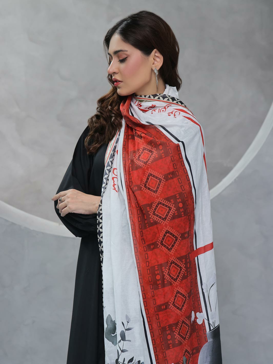 Muskaan lawn odhni