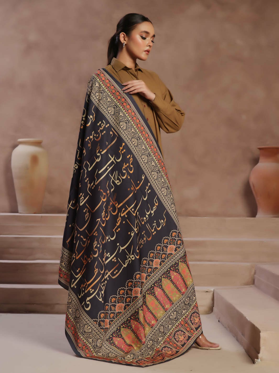 Yaqeen odhni (Black)