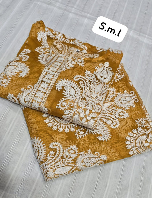 Indian Chiken Kari (Mustard Yellow)