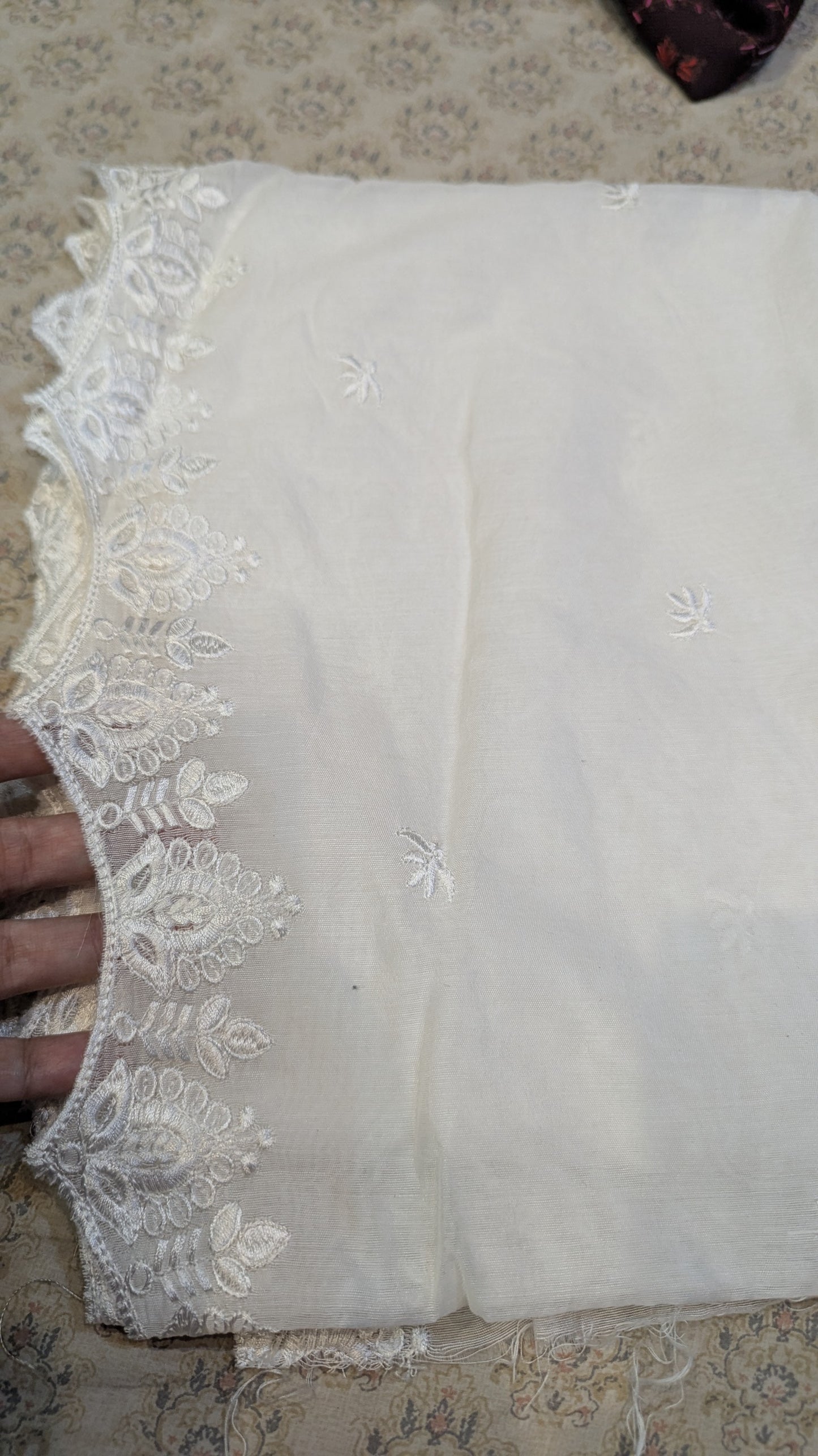 Voile lawn White On White