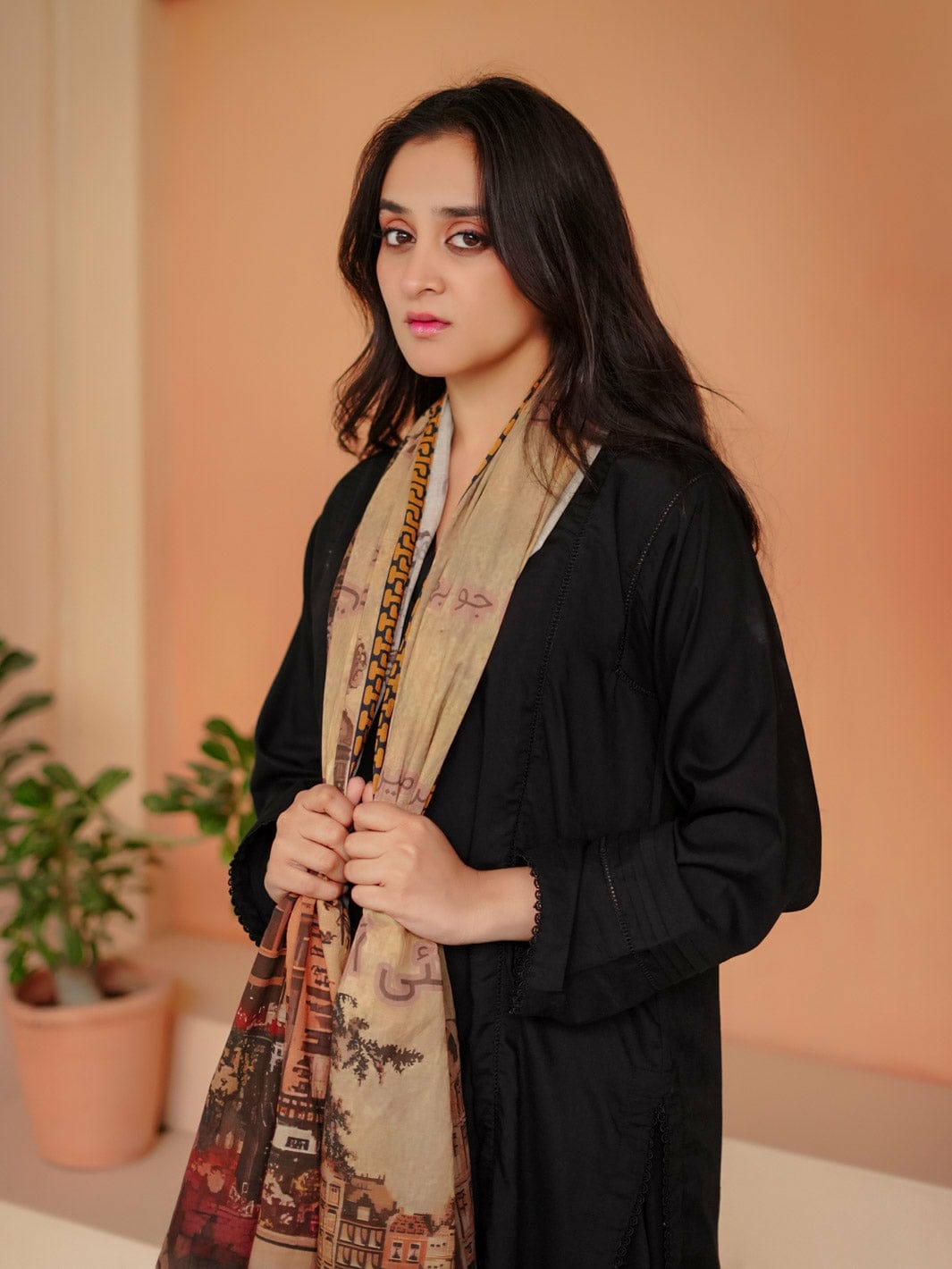 Sharjeena Odhni