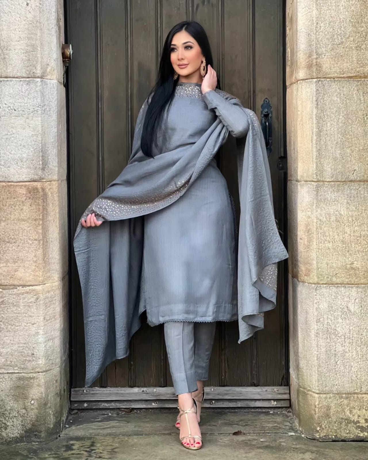 3PC Pashmina Saroski Unstitched Suit (Grey)