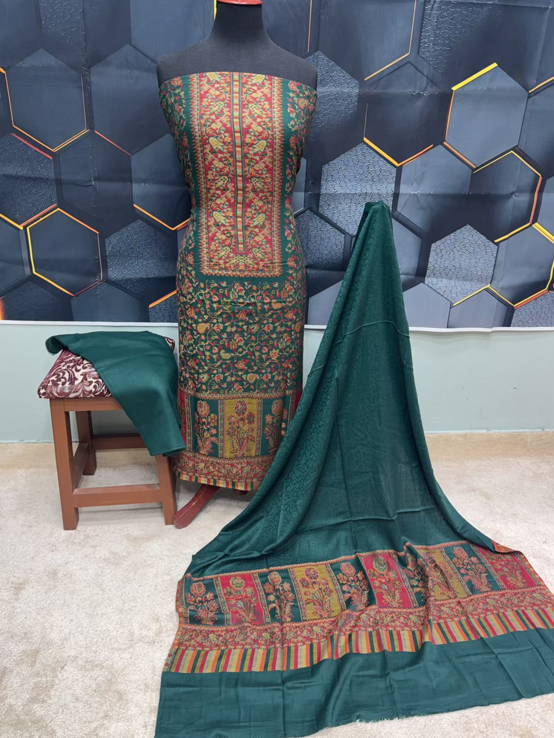 3PC Pashmina Kaani Unstitched Suit